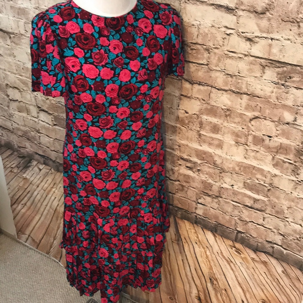 EUC vintage silk Maggie London by Jeannine Booher